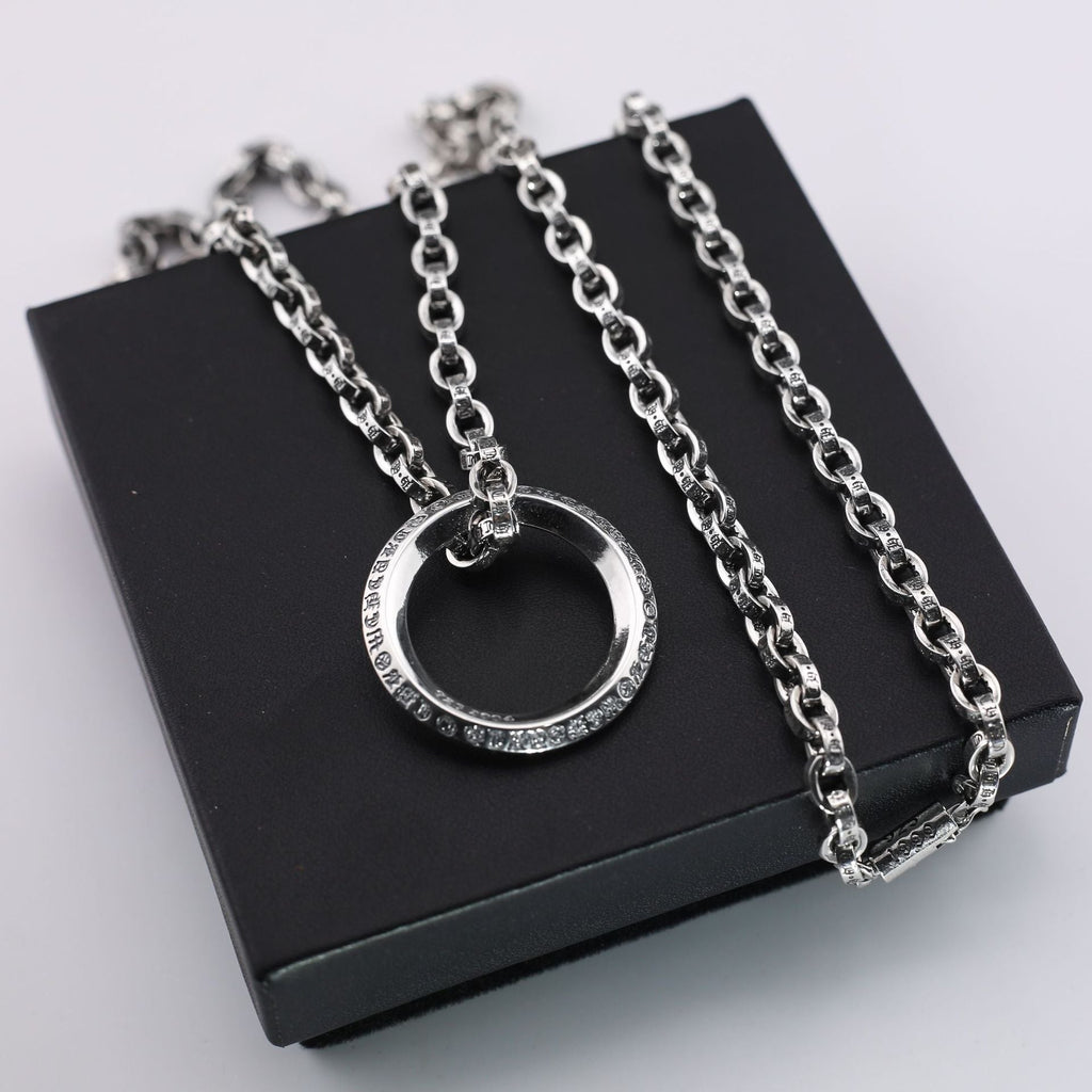Chrome Hearts fashionable and creative ring pendant