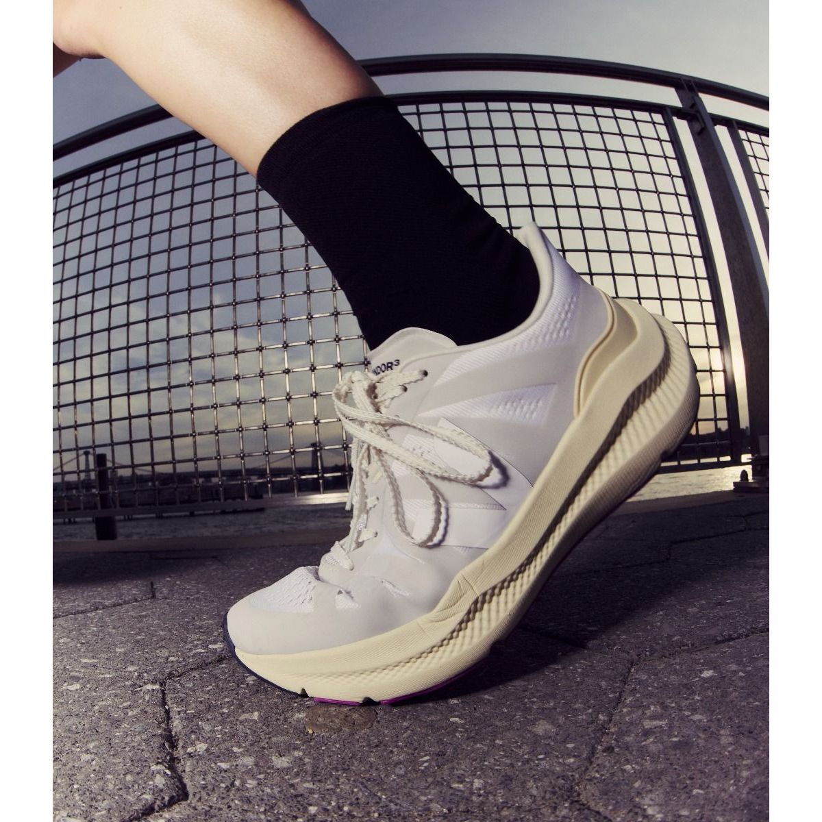 Veja Women's Condor 3 Engineered-Mesh in Full White