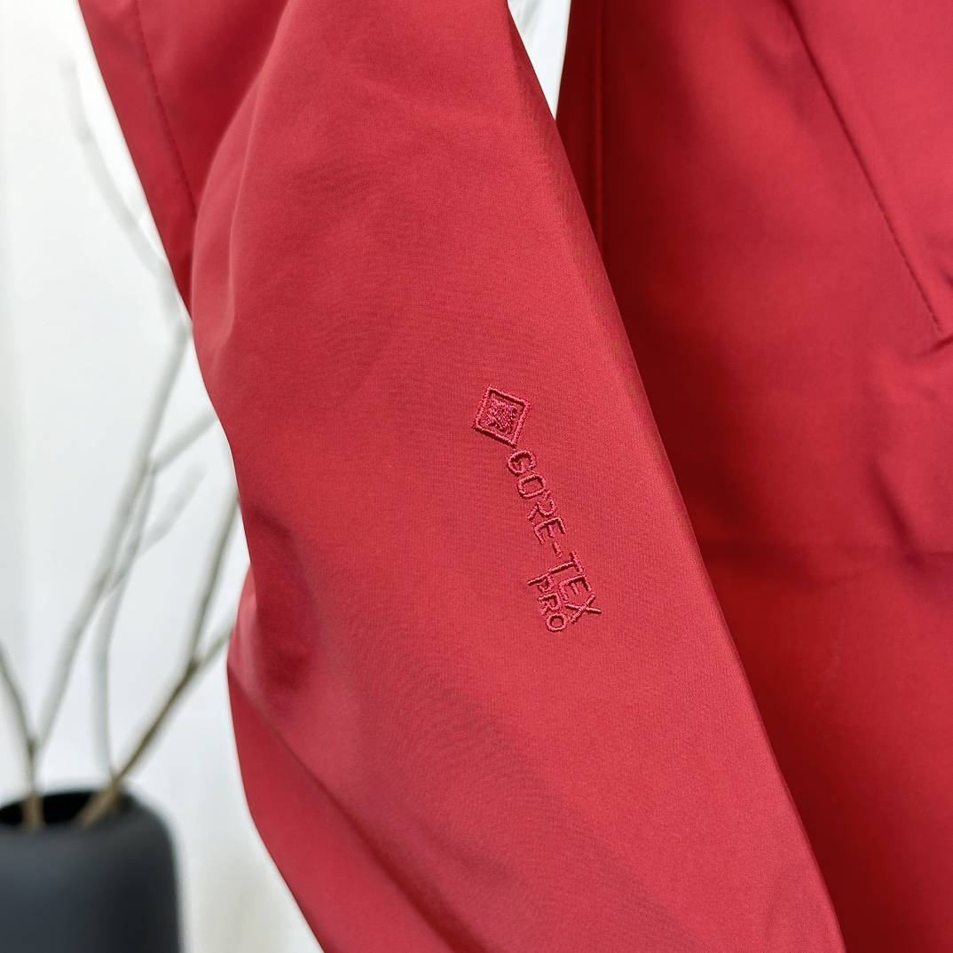 Arc'teryx Men's Alpha Jacket SV7 'Red'